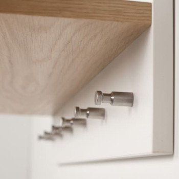 Eigen ąžuolo medžio baldų stovas